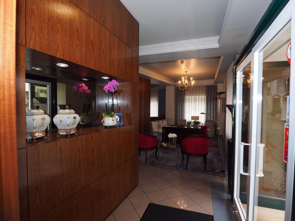 ホテル Residencial Imperial ルゾ エクステリア 写真