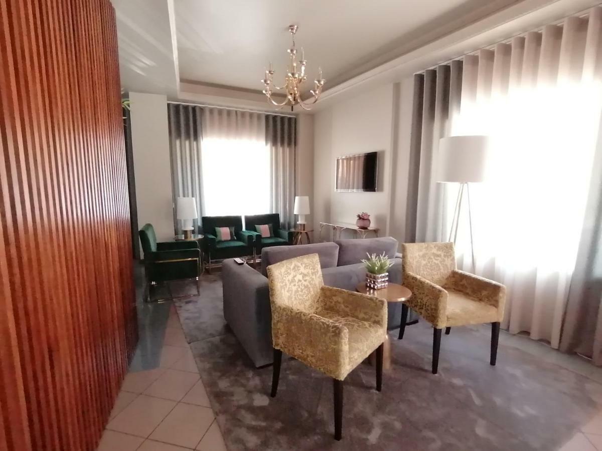 ホテル Residencial Imperial ルゾ エクステリア 写真