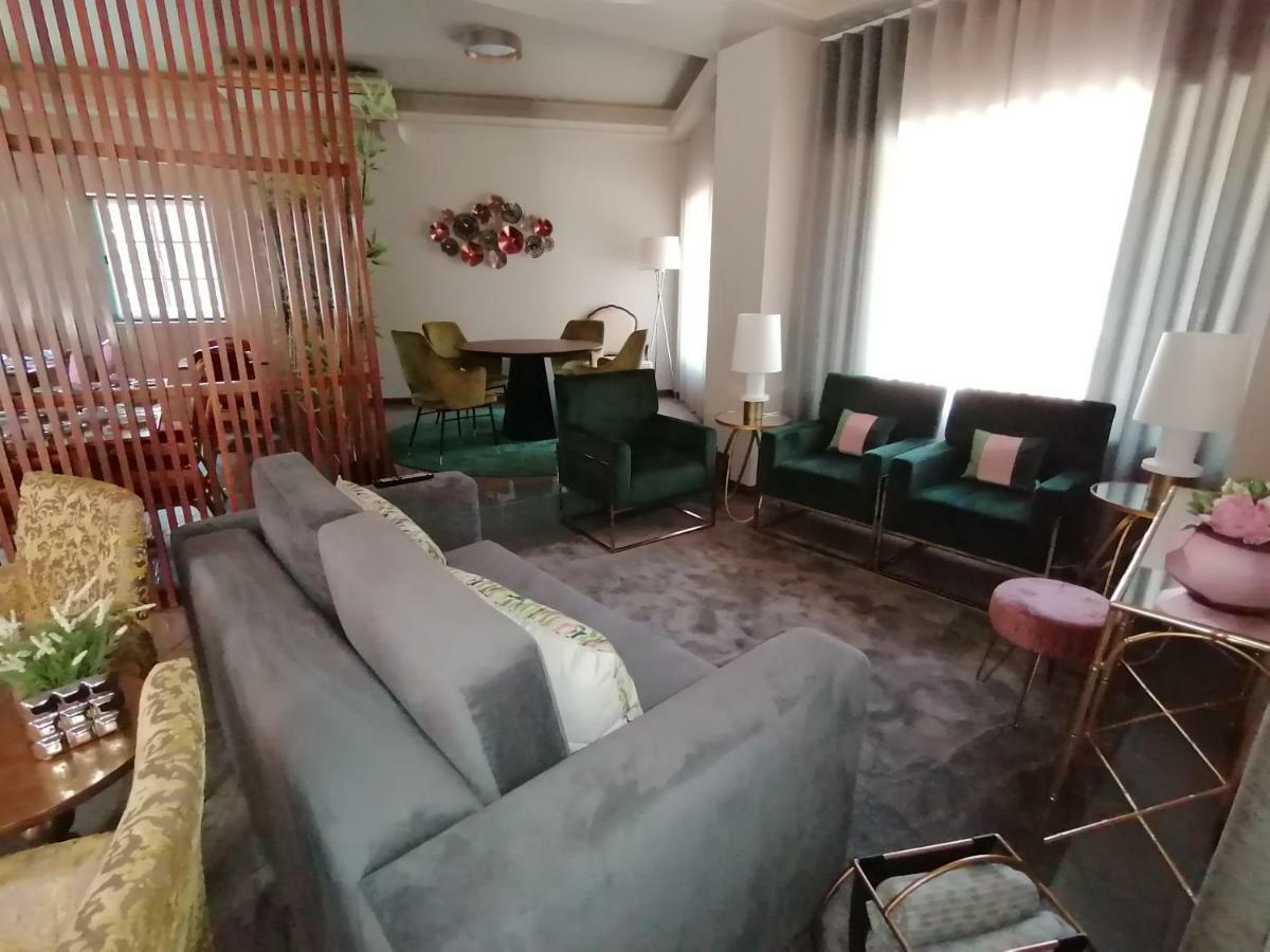 ホテル Residencial Imperial ルゾ エクステリア 写真