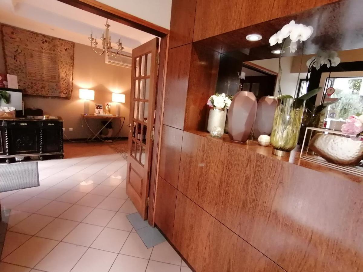 ホテル Residencial Imperial ルゾ エクステリア 写真